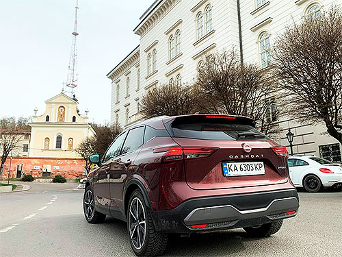 Nissan Qashqai e-Power: ,     - Nissan