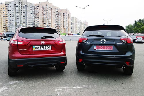  -: Nissan Qashqai New vs Mazda CX-5.    