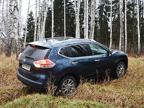 -.   Nissan X-Trail:   ?