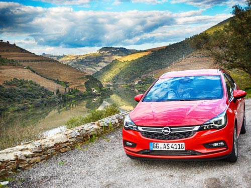 - Opel Astra Sports Tourer:   ?