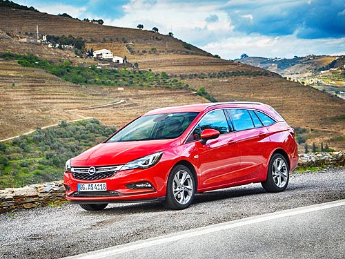 - Opel Astra Sports Tourer:   ?