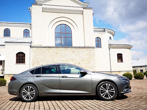     . - Opel Insignia Grand Sport - Opel