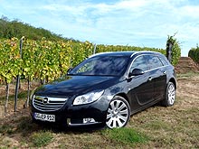 -:  Opel Insignia Sports Tourer 44
