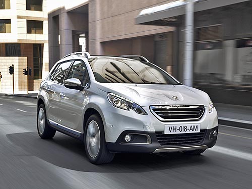 Тест-драйв Peugeot 2008: кроссовер с повадками хэтчбека