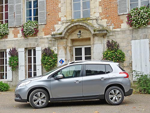 - Peugeot 2008:    