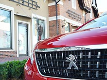 -  Peugeot 2008.     ?