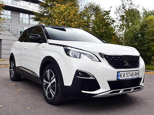    300  : - Peugeot 3008 Plug-In Hybrid4