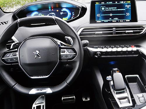    300  : - Peugeot 3008 Plug-In Hybrid4 - Peugeot