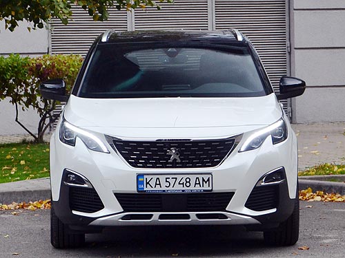    300  : - Peugeot 3008 Plug-In Hybrid4 - Peugeot