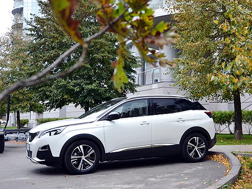    300  : - Peugeot 3008 Plug-In Hybrid4 - Peugeot