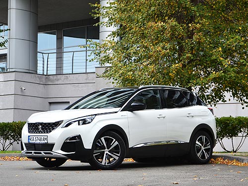    300  : - Peugeot 3008 Plug-In Hybrid4 - Peugeot