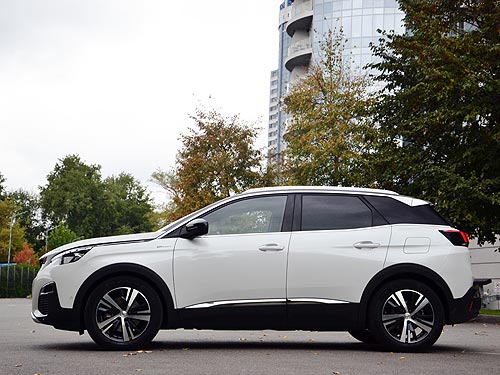    300  : - Peugeot 3008 Plug-In Hybrid4 - Peugeot