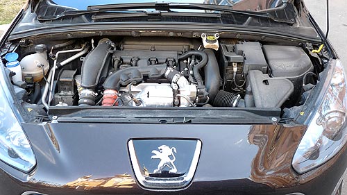 - Peugeot 308   