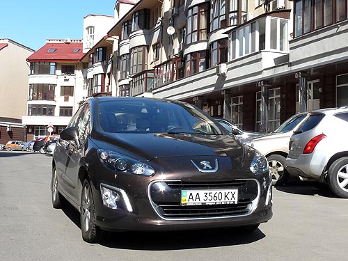 - Peugeot 308:   