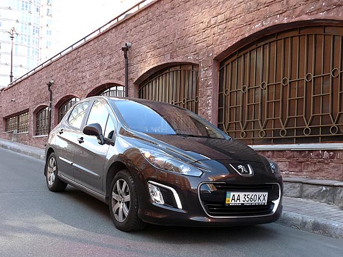 - Peugeot 308:   