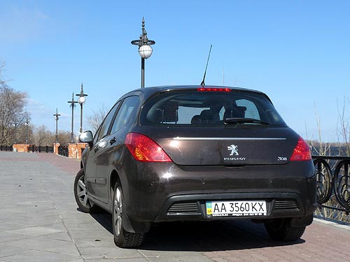 - Peugeot 308:   