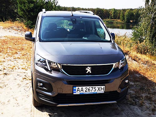 - Peugeot Rifter:    - Peugeot