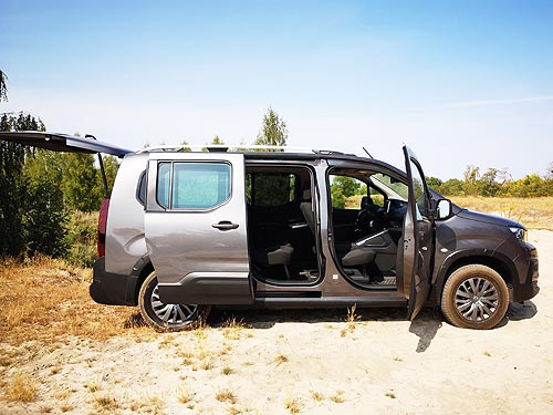     :  Citroen Berlingo, Peugeot Rifter  Opel Combo Life - Citroen