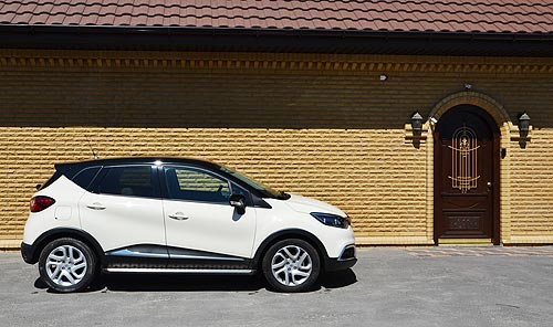  Renault Captur:     