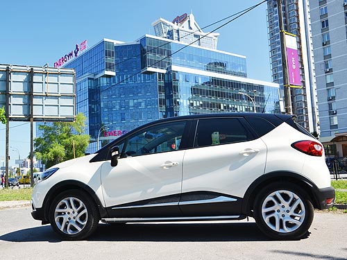  Renault Captur:     