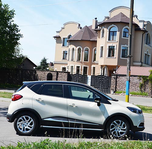  Renault Captur:     