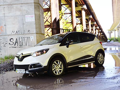  Renault Captur:     