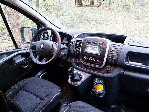  9-   1 .. - Renault Trafic - Renault