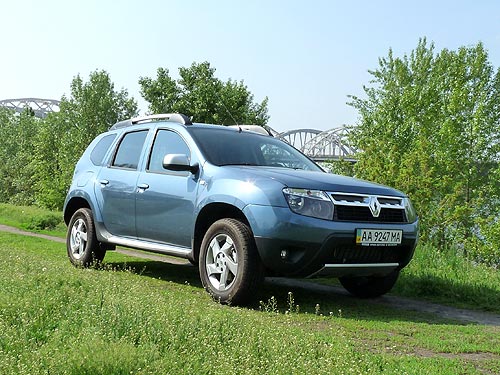  Renault Duster 2.0:     