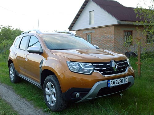 -  Renault Duster.   - Renault