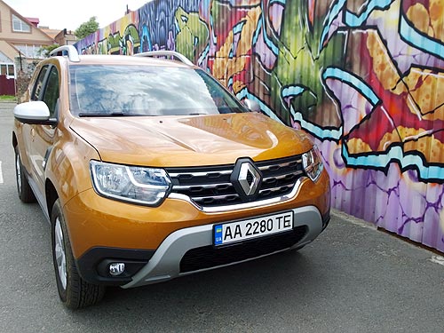 -  Renault Duster.   - Renault