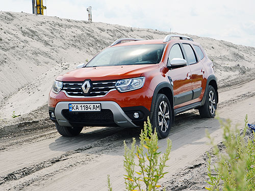   Renault Duster. - - Renault