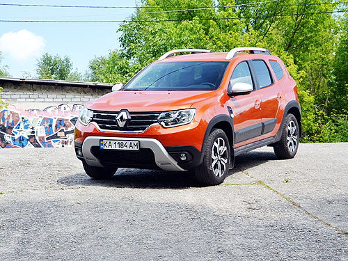   Renault Duster. - - Renault