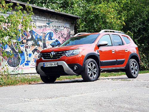   Renault Duster. - - Renault