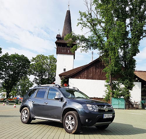 - Renault Duster:    - Renault