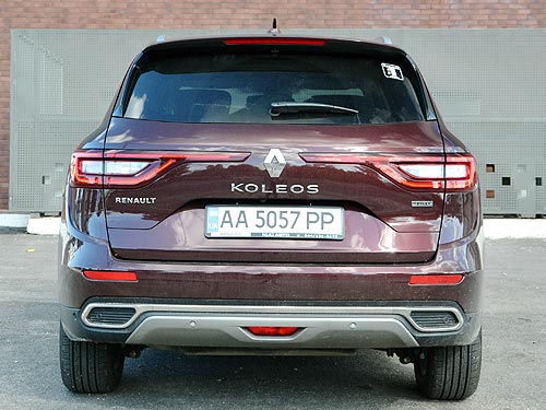      Renault Koleos. - - Renault