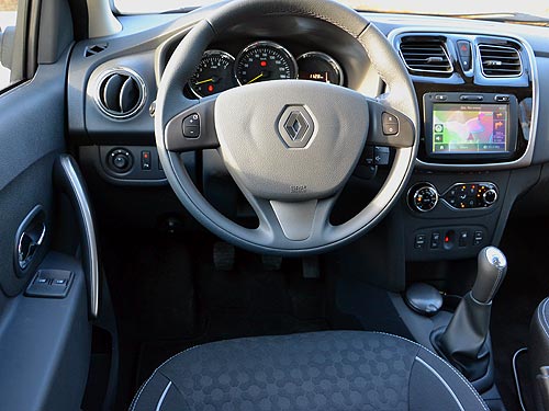 Тест-драйв нового Renault Logan: зажиточный остарбайтер