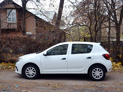   ? - Renault Sandero   - Renault