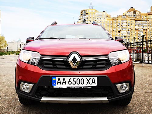 -  Renault Sandero Stepway.    - Renault