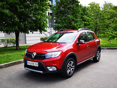 -  Renault Sandero Stepway.    - Renault