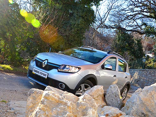 -  Renault Sandero  Stepway.    