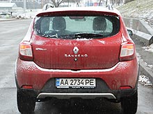 - Renault Sandero Stepway   0,9    - Renault