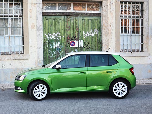 Тест-драйв Skoda Fabia New: Чемпион практичности