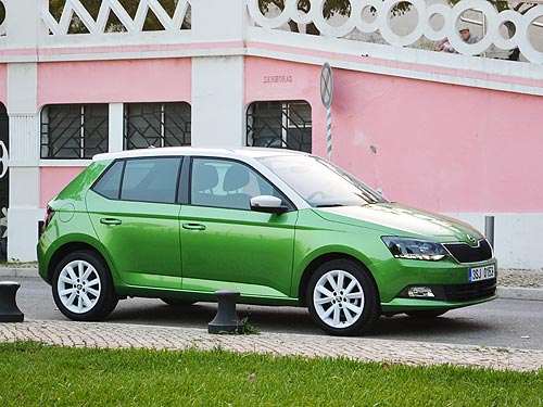 Тест-драйв Skoda Fabia New: Чемпион практичности