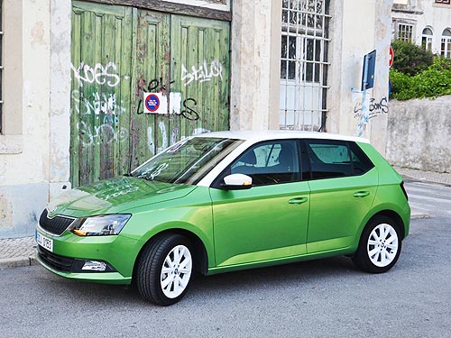 Тест-драйв Skoda Fabia New: Чемпион практичности