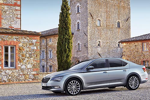 - Skoda Superb New:   