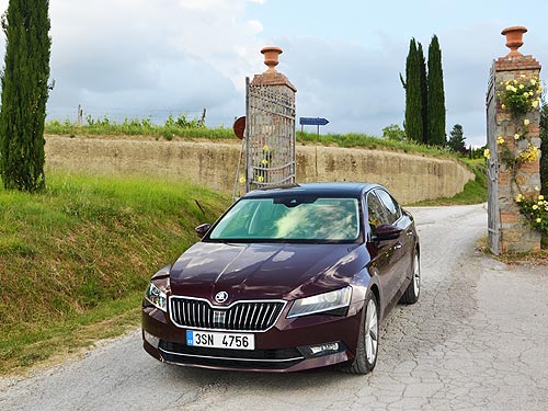 - Skoda Superb New:   