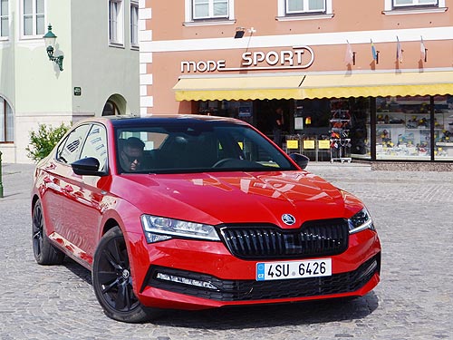  . - Skoda Superb