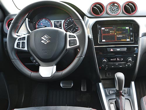- Suzuki Vitara S:  ,  