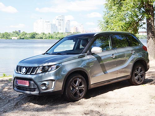 - Suzuki Vitara S:  ,  