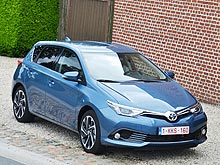 - Toyota Auris New: ,   